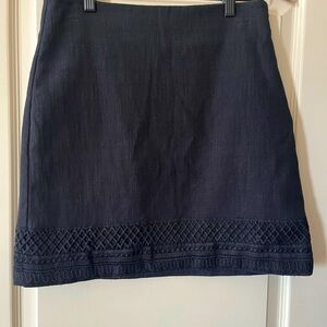 LOFT Elegant Rich Black Mini Skirt with Embroidery Women’s Size 2
